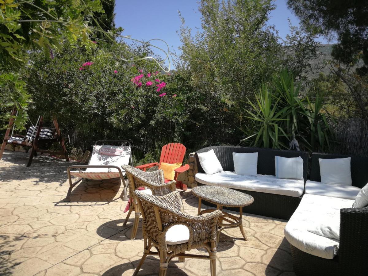 Villa Murgia Solanas  Extérieur photo